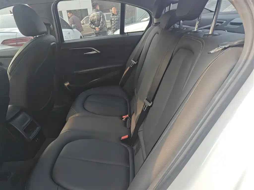 BMW 1 Series 2020 Model 120i M Sport Package фото 12