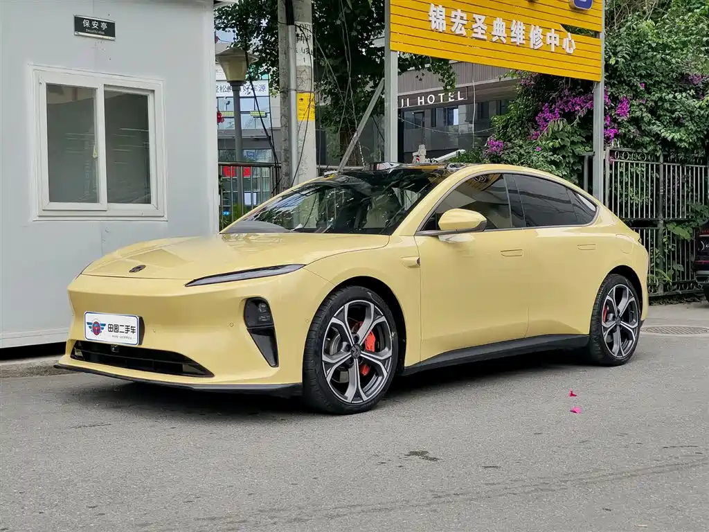 NIO ET5 2022