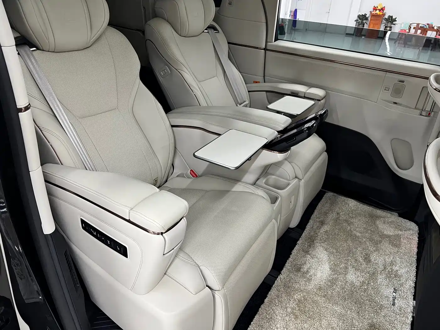Lexus LM 2025 2025 Model 500h Six-Seater Prestige Edition