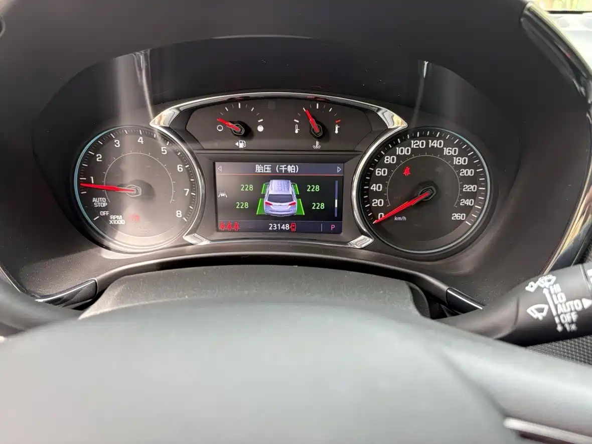 Chevrolet Equinox 2023 Mild Hybrid 2.0T RS Smart Frontier Edition фото 6