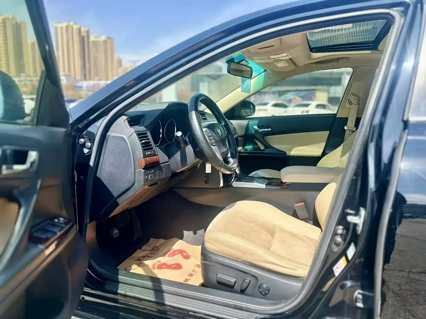 Toyota Reiz 2013 2.5V Premium Edition фото 5