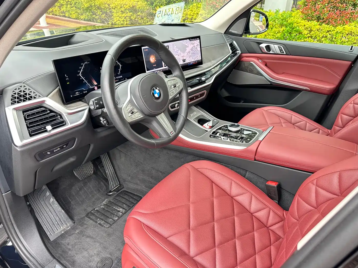 BMW X5 2023 xDrive 30Li Premium M Sport Black Night Package фото 15