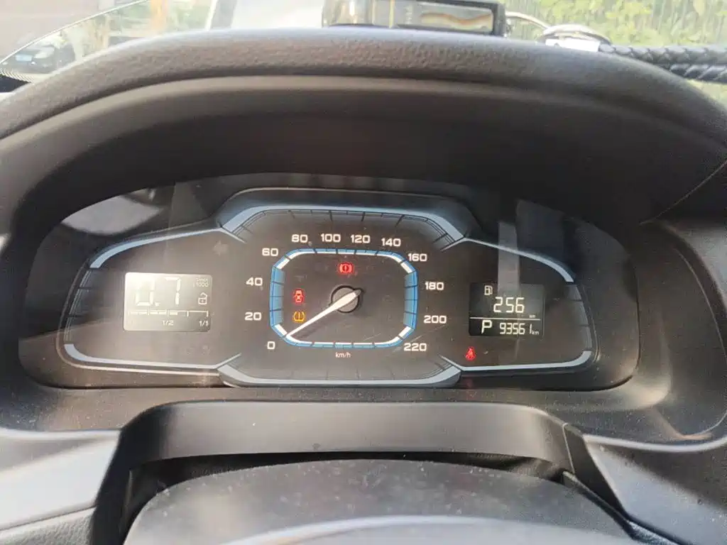 Roewe 360 2017 2017 1.5L Auto Luxury Edition