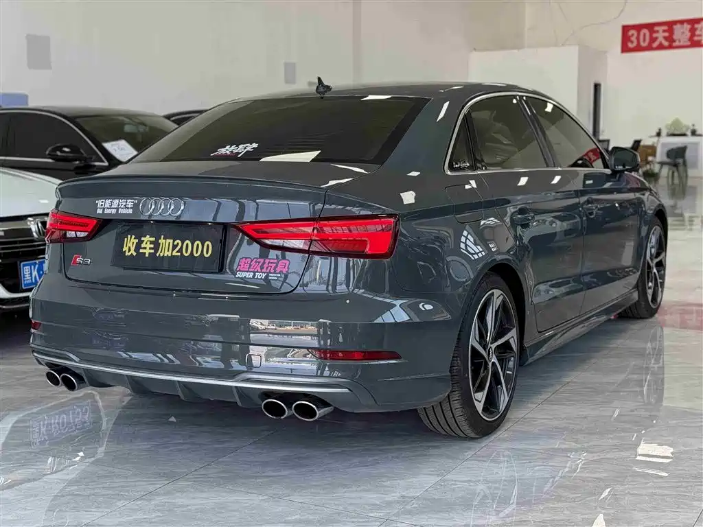Audi S3 2019 Audi S3 2.0T Limousine фото 8