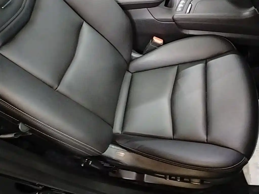 Cadillac XT5 2021 2.0T 2WD Luxury Edition фото 25