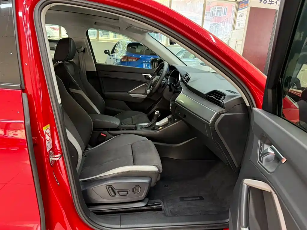 Audi Q3 2023 35 TFSI Fashion Dynamic (1.4T) фото 21