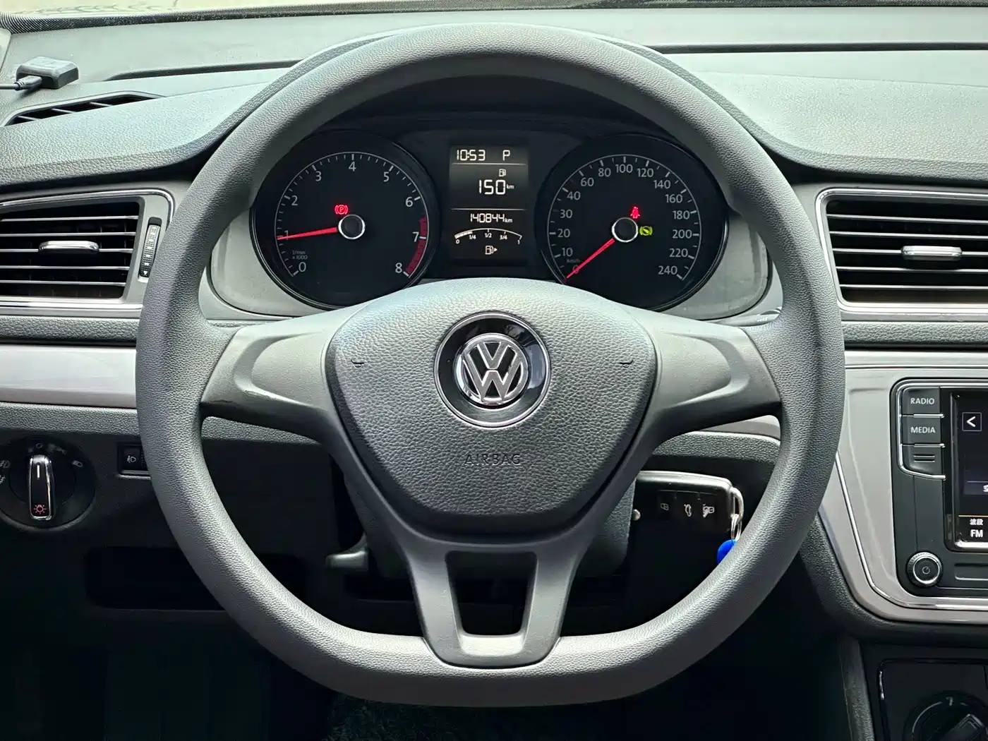 Volkswagen Lavida 2015 1.6L Automatic Trend Edition фото 11