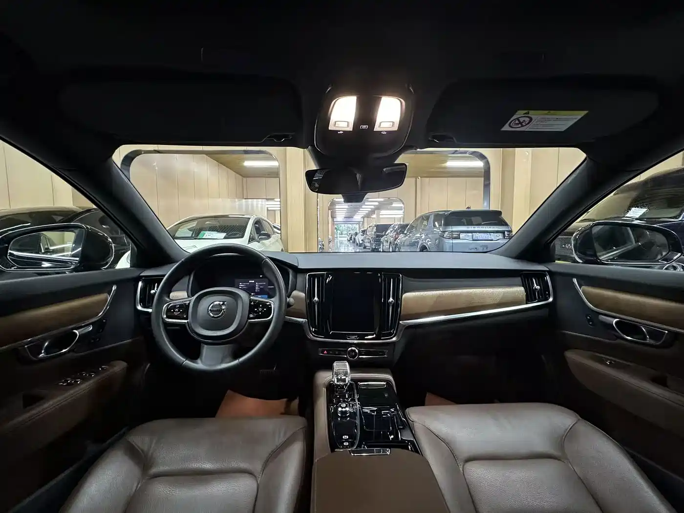 Volvo S90 Plug-in Hybrid 2024 2024 PHEV AWD Long Range Momentum Luxury Edition