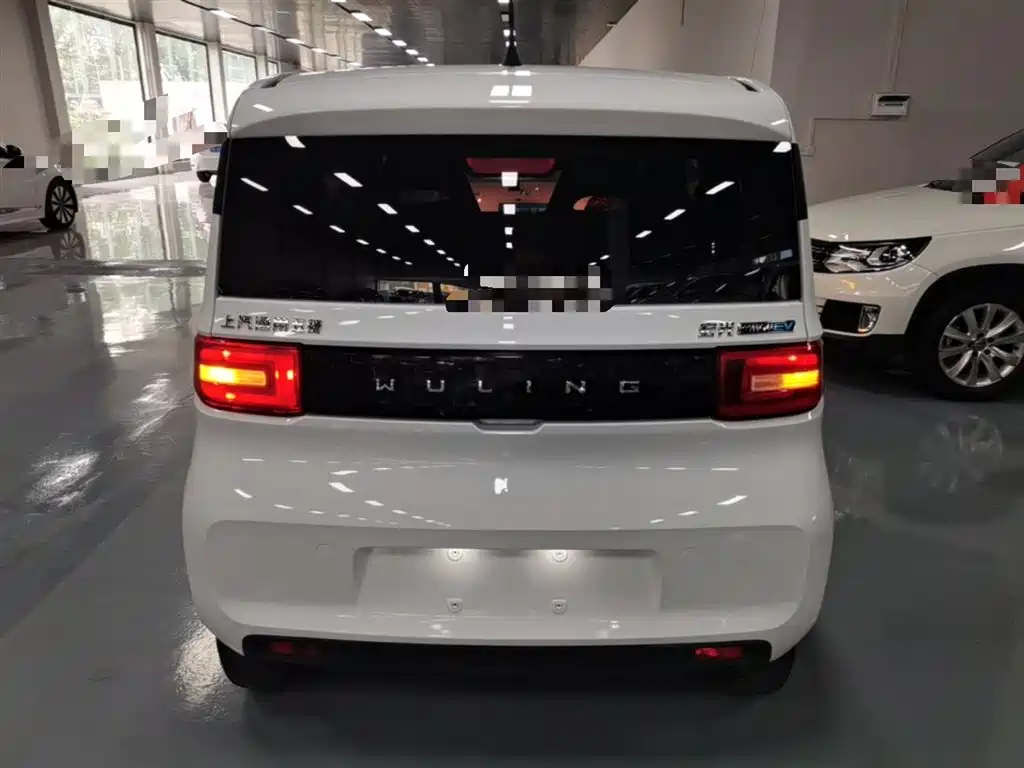 WULING AUTOMOBILE HONGGUANG MINIEV