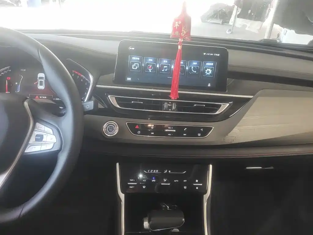 Changan CS75 2021 2021 Glory Million Edition 280T DCT Luxury