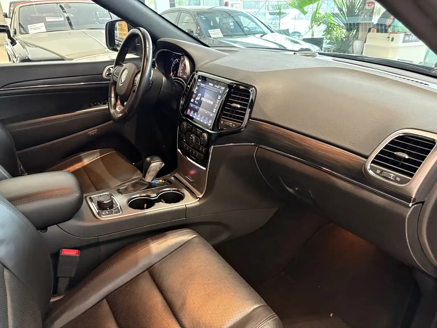 Jeep Grand Cherokee (Import) 2020 2020 3.0L Elite Navigation Edition