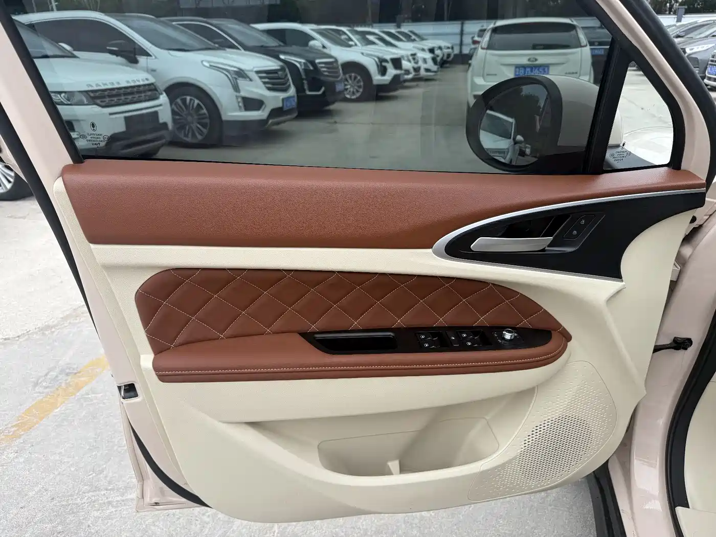 Ora Good Cat 2024 2023 401km Standard Range Luxury NCM