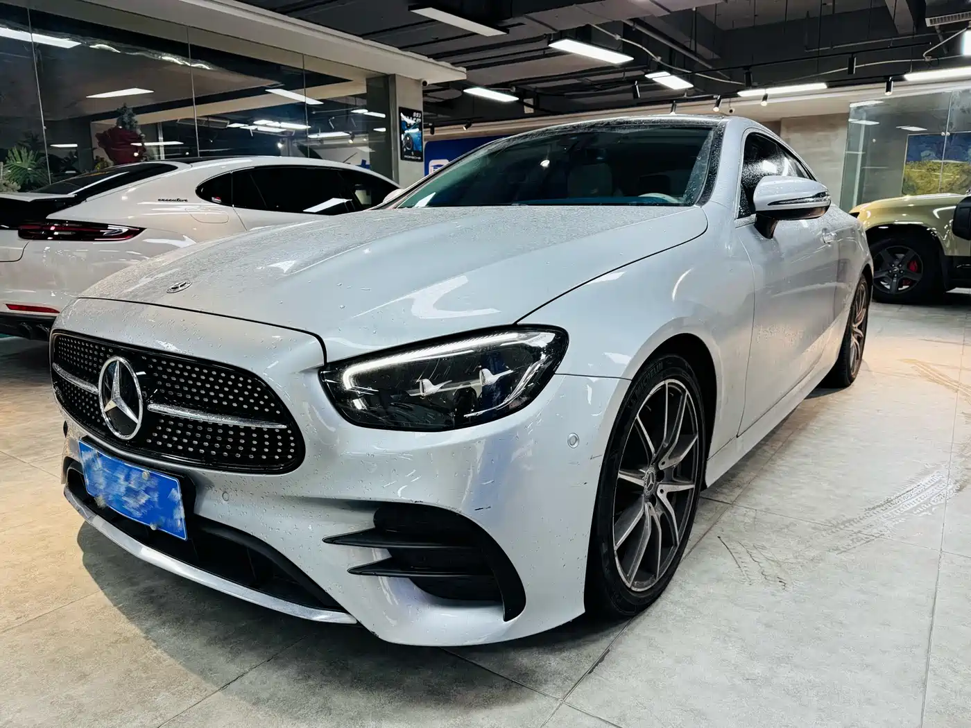 MERCEDES-BENZ E-CLASS (IMPORTED)
