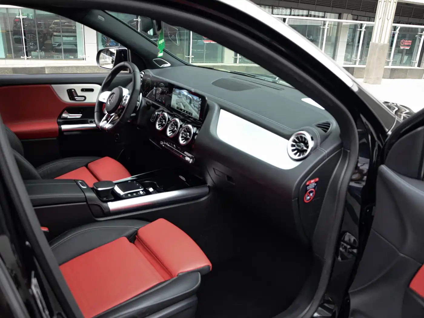 Mercedes-Benz GLA AMG 2023 Model AMG GLA 35 4MATIC фото 12