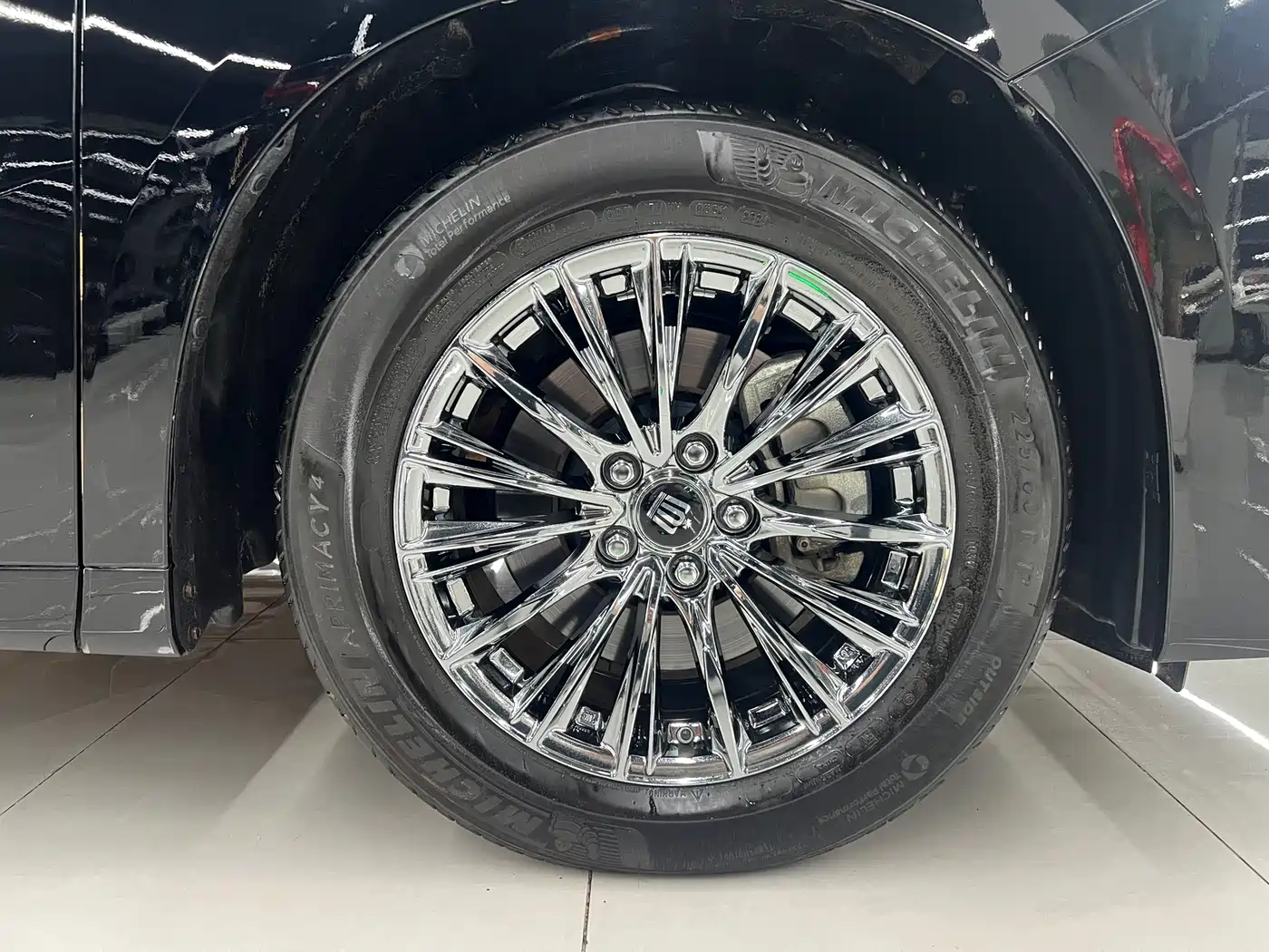 Toyota Vellfire 2021 Crown Hybrid 2.5L HV Premium Edition фото 24