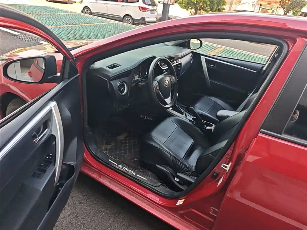 Toyota Levin 2017 Facelift 185T CVT Elite (China V) фото 16