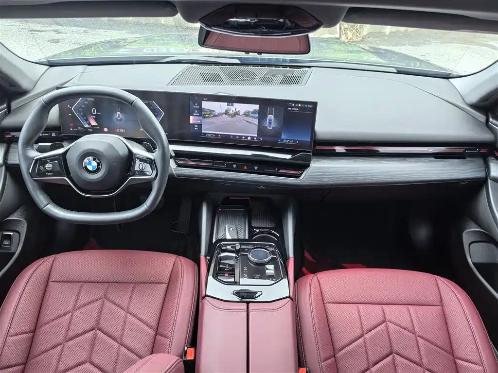 BMW 5 Series 2024 525Li Luxury Package фото 6