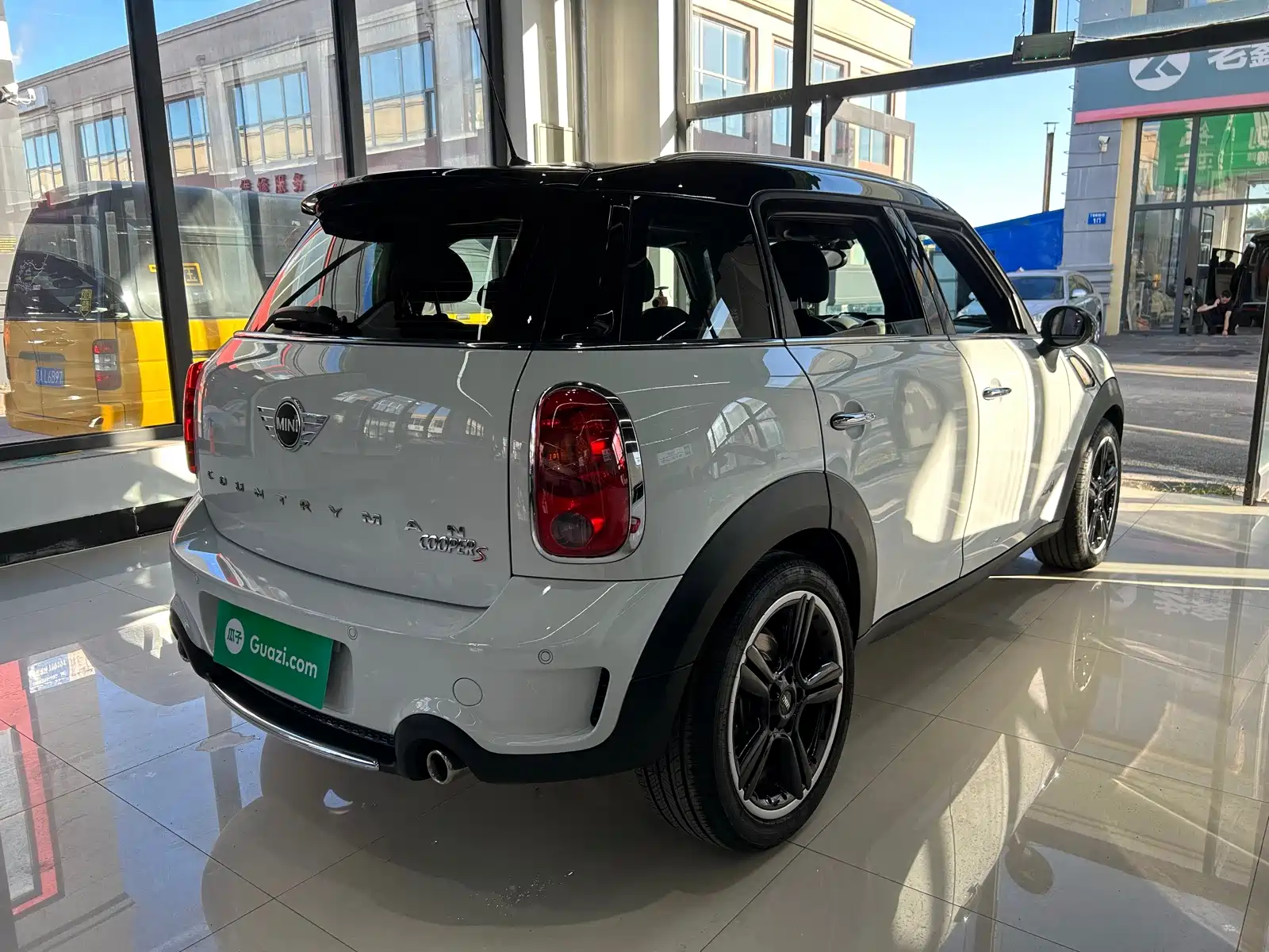 Photo 6 - MINI COUNTRYMAN