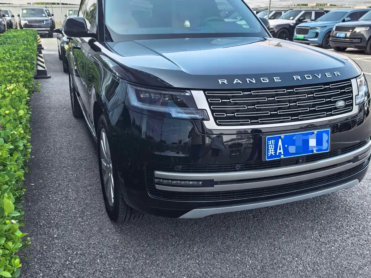 Land Rover Range Rover 2026 2025 3.0 L6 360PS Golden Age Edition