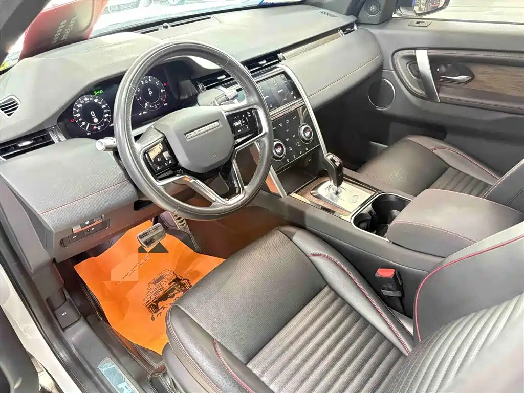 Land Rover Discovery Sport 2022 Model 249PS R-Dynamic SE Performance Tech Edition 5-Seater фото 2