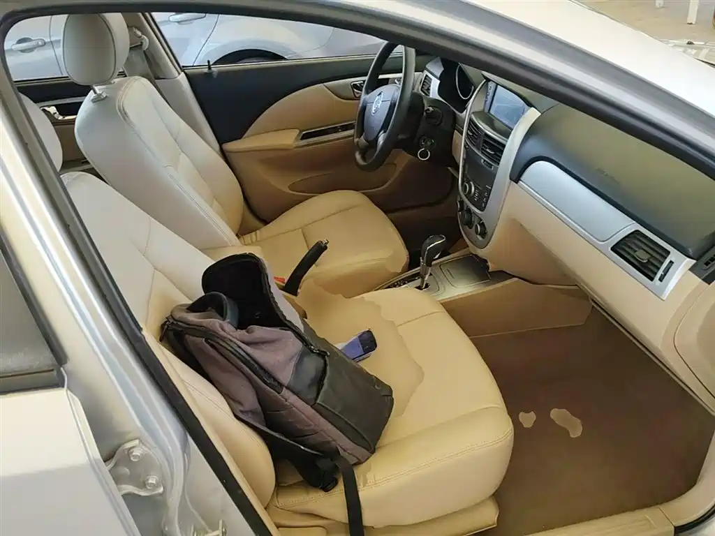 Buick Excelle 2013 1.5L Automatic Classic фото 25