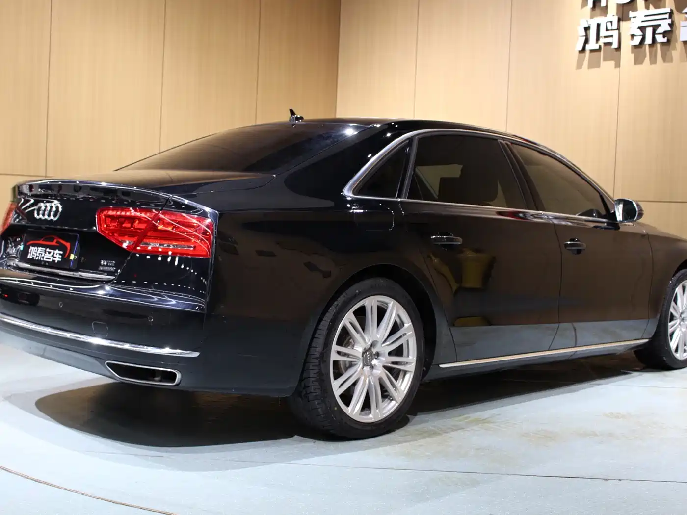 Audi A8 2013 A8L 6.3 FSI W12 quattro Exclusive фото 22