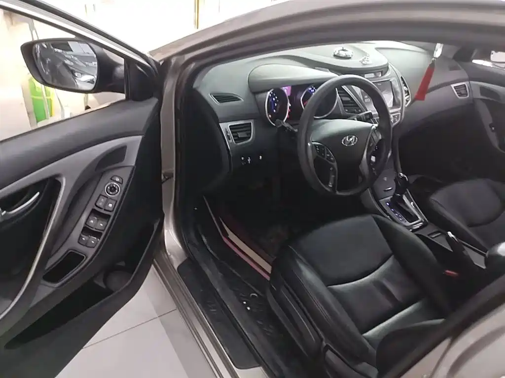 Hyundai Langdong 2016 1.6L Automatic Premium Edition фото 16