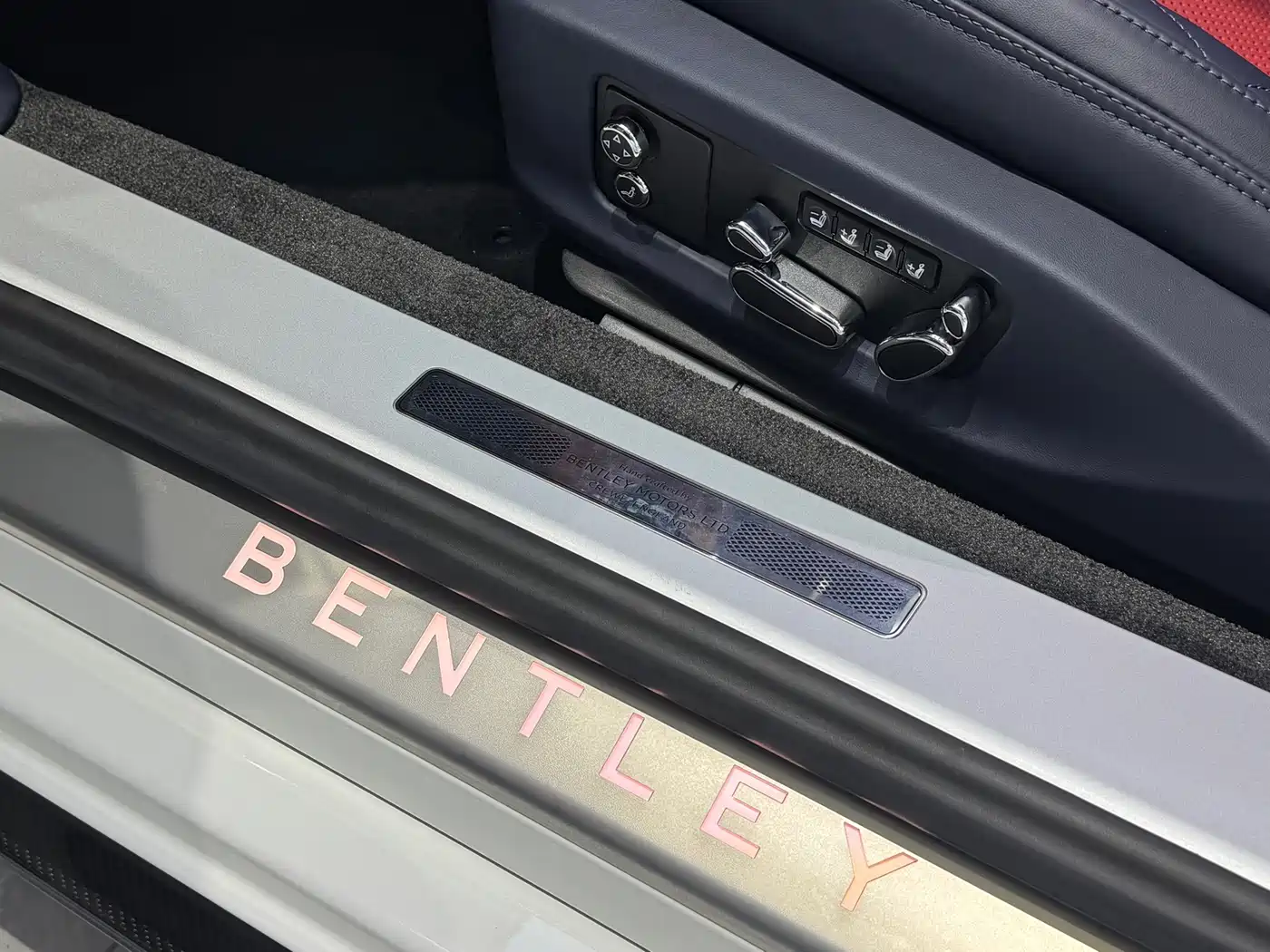 Bentley Continental 2023 2022 4.0T GT V8