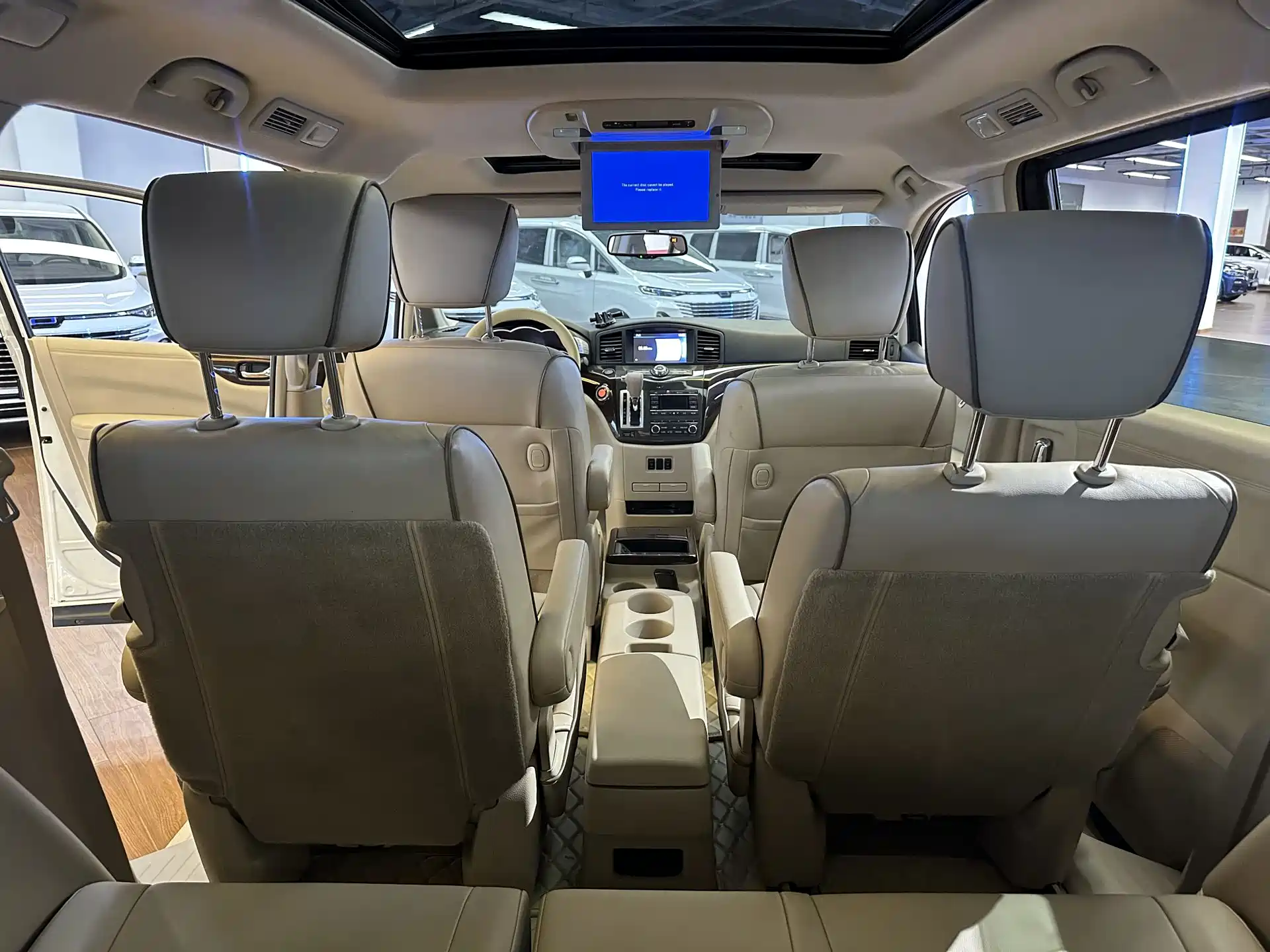 Фото 25 - Nissan Quest