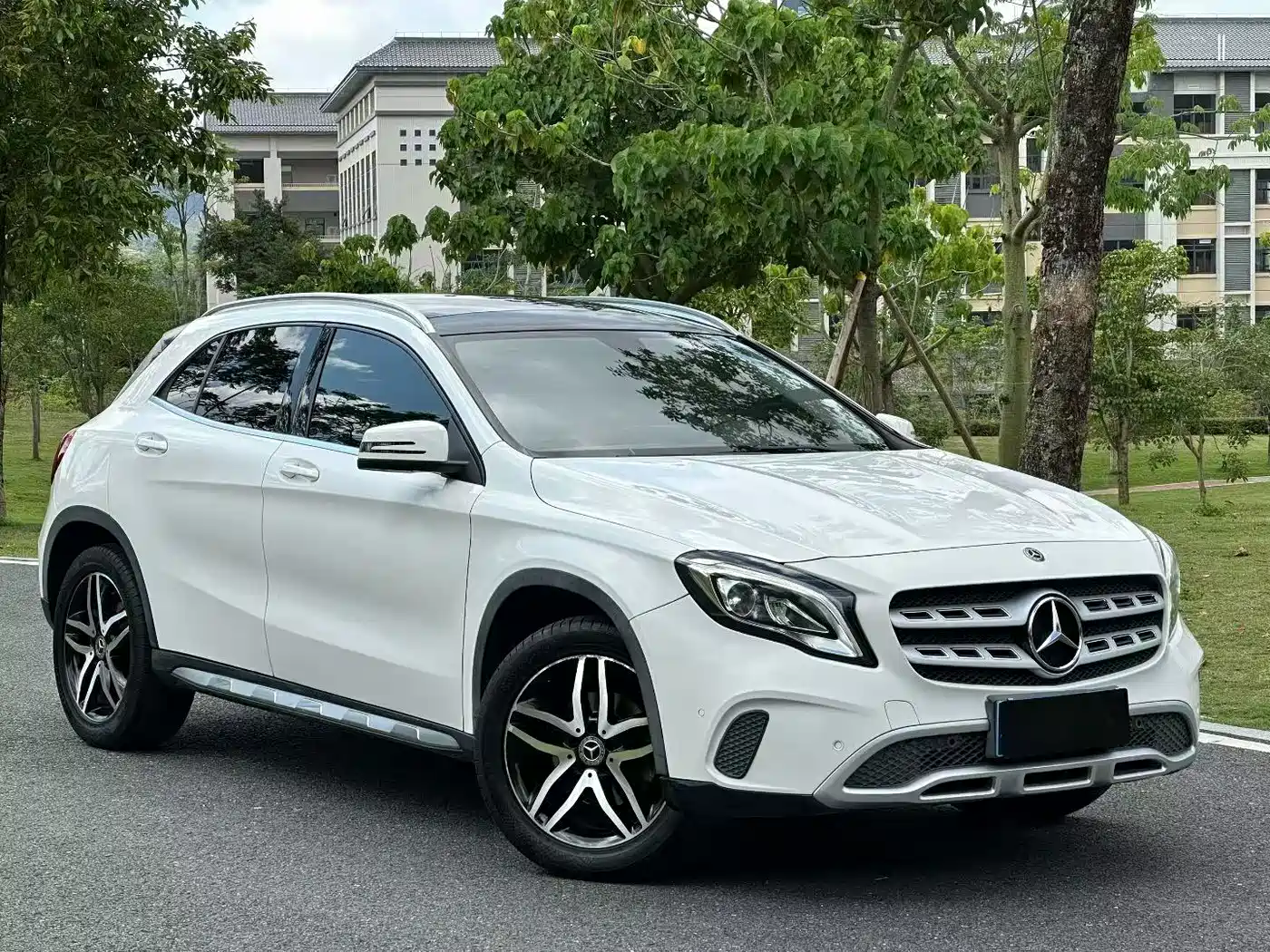 Mercedes-Benz GLA 2017 GLA 200 Fashion фото 4