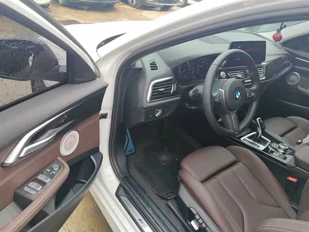 BMW 1 Series 2021 Facelift 125i M Sport Shadow Edition фото 12
