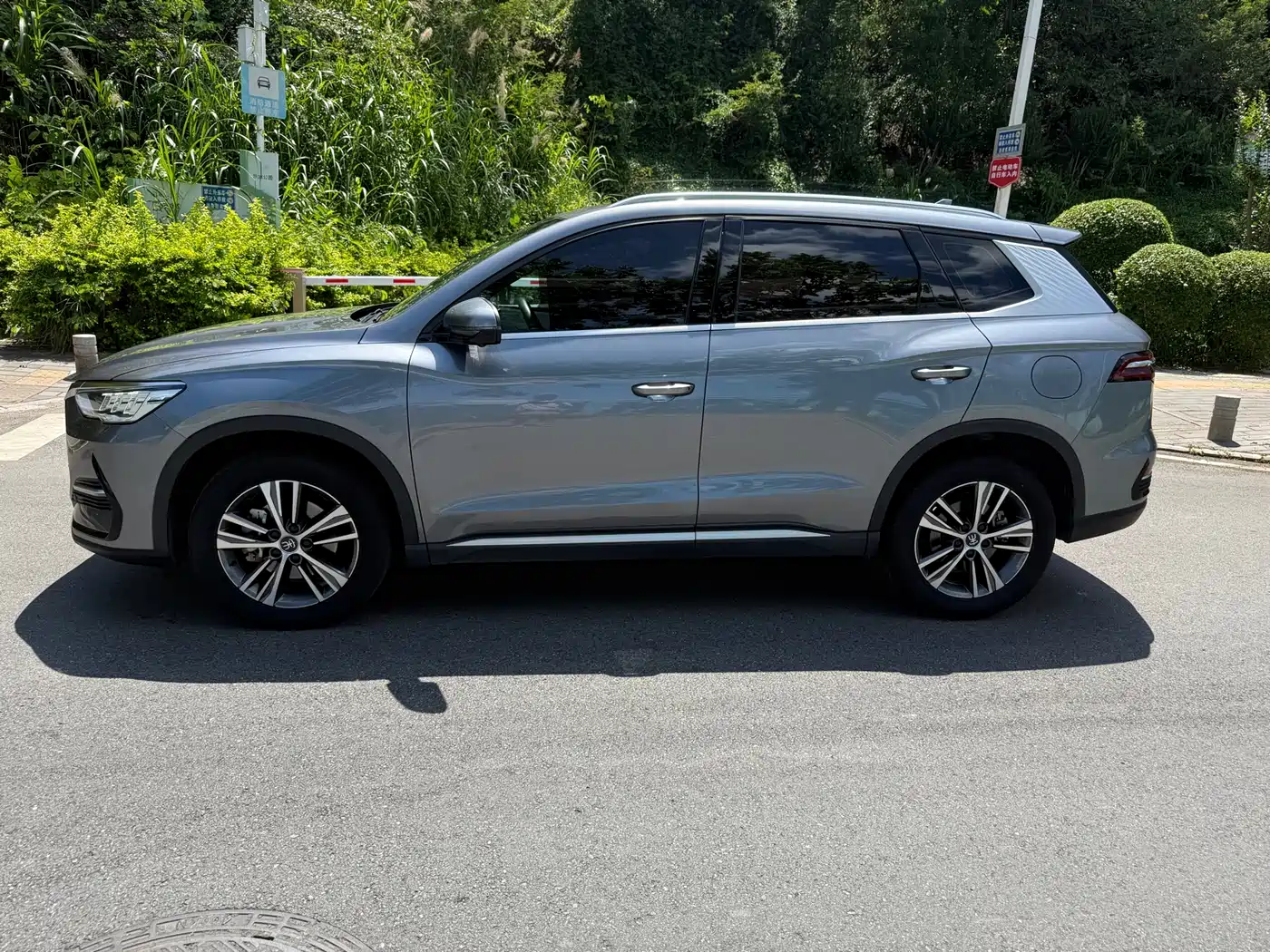 BYD Song Pro New Energy 2022 DM-i 51km Luxury фото 15