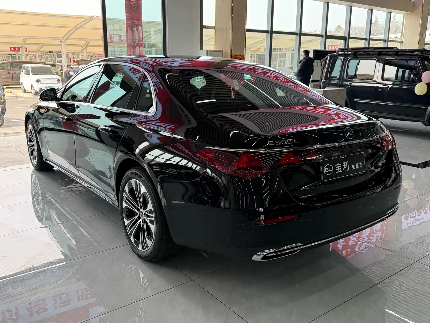 Mercedes-Benz E-Class 2026 E 300 L Luxury фото 5