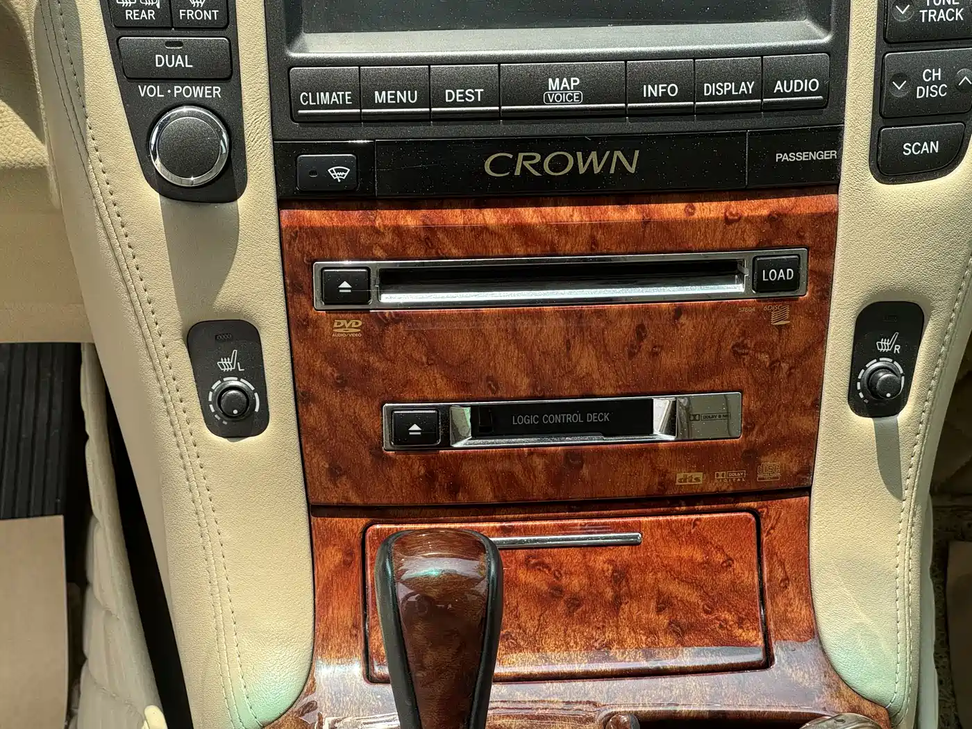 Toyota Crown 2005 Model 3.0L Royal Saloon фото 36