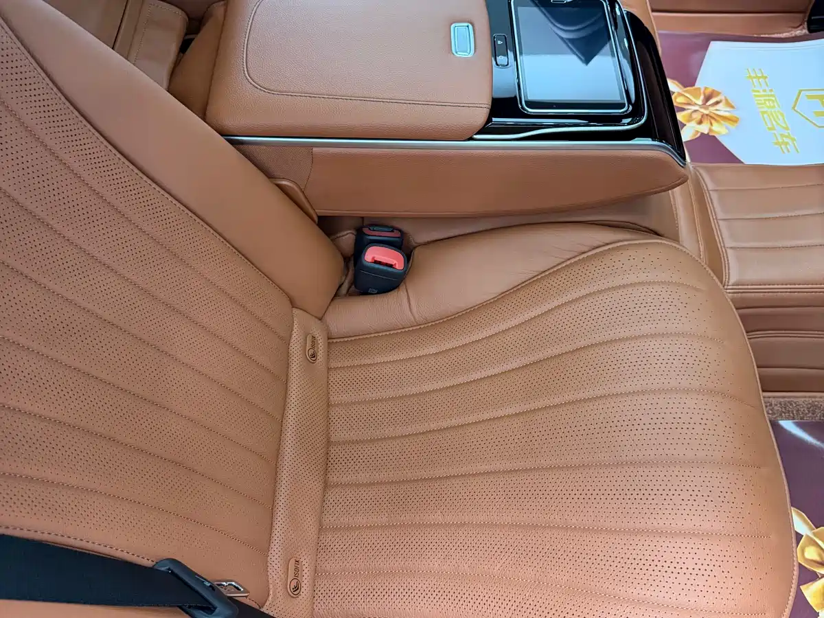 صورة 10 - Mercedes-Benz S-Class