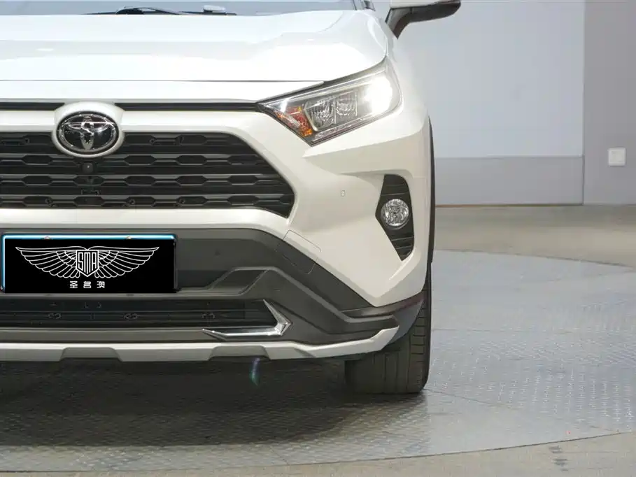 Toyota RAV4 Rongfang 2021 2.0L CVT 4WD Trend фото 4