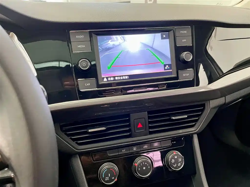 Volkswagen Bora 2019 Facelift 1.5L Automatic Comfort China VI фото 12