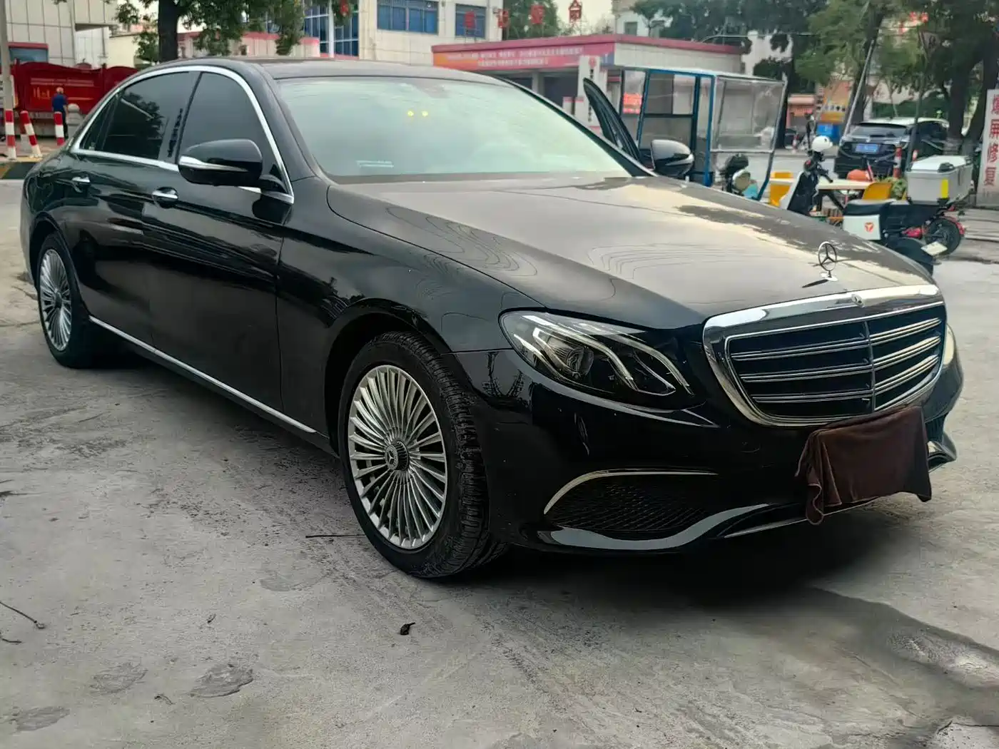 Mercedes-Benz E-Class 2019 Facelift E 300 L Fashion фото 2