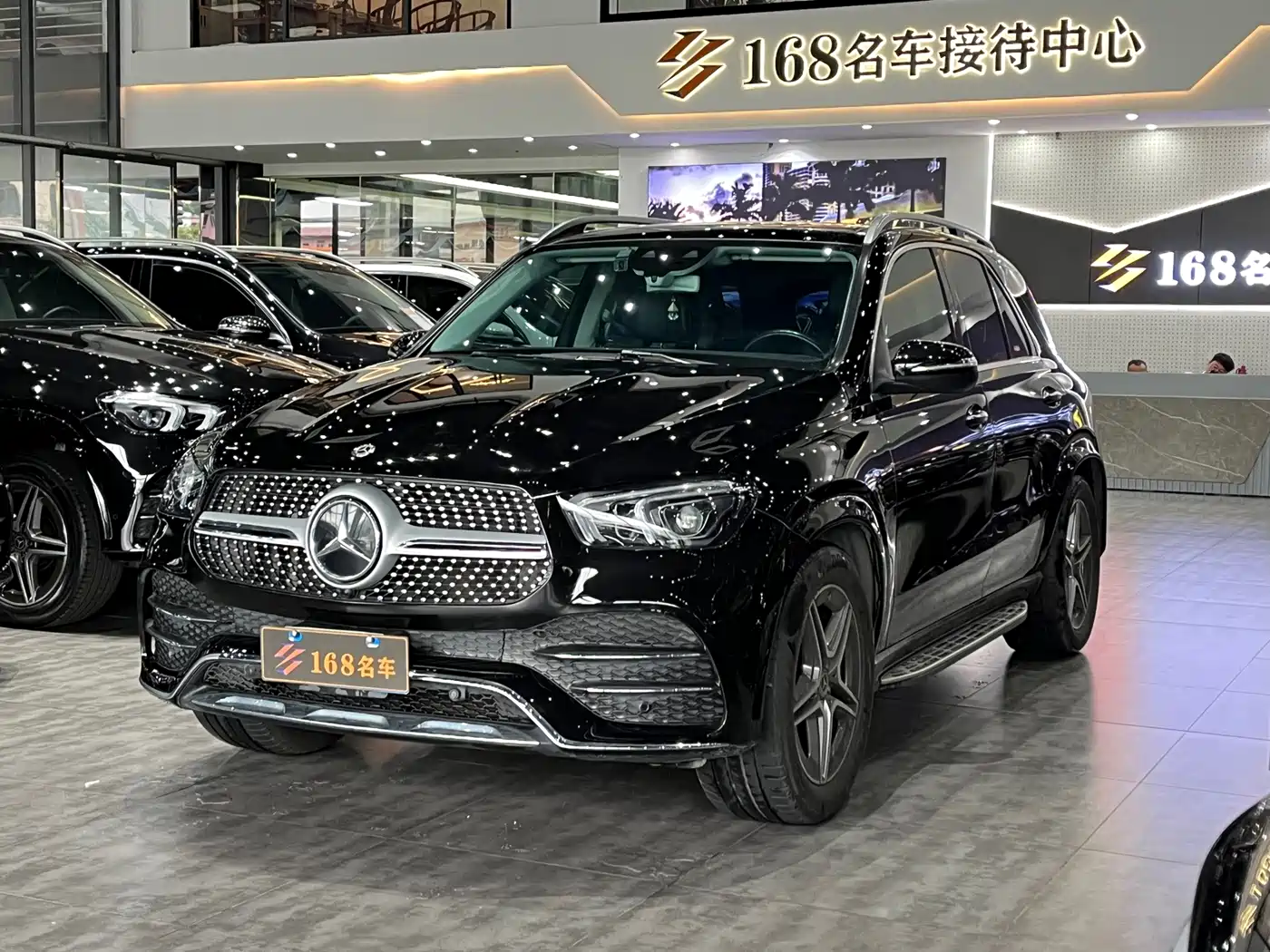 Photo 1 - Mercedes-Benz GLE