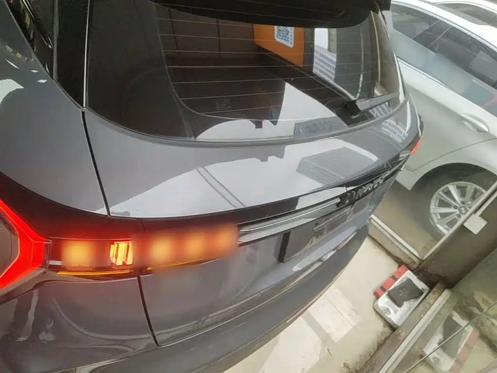 Lynk & Co 06 EM-P 2020 PHEV Plus фото 4