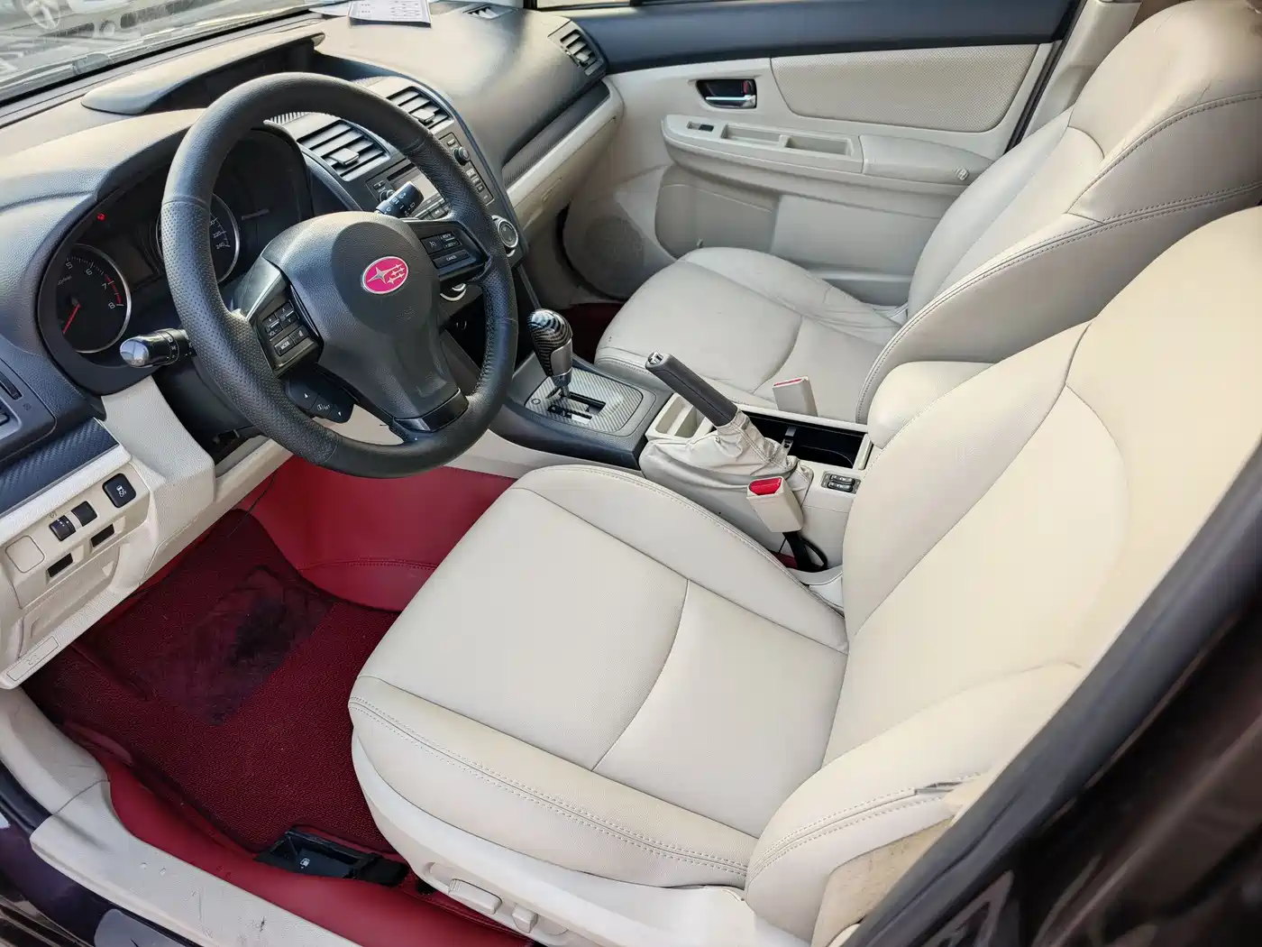 Subaru XV 2012 2.0i Luxury Edition фото 7