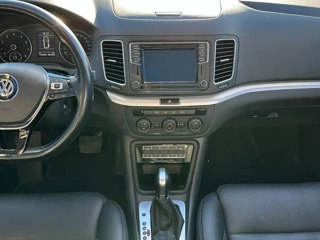 Фото 23 - Volkswagen Sharan