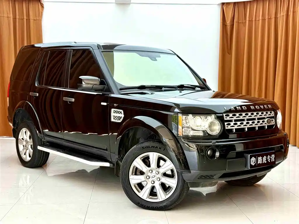 Land Rover Discovery 2015 3.0 SDV6 HSE Diesel фото 3