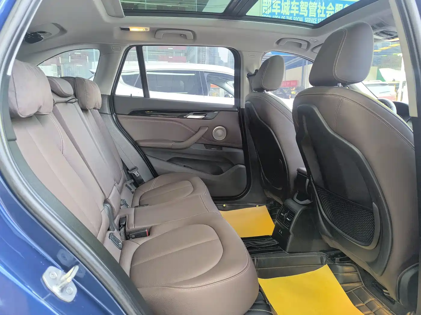 BMW X1 2022 sDrive25Li Leading фото 7