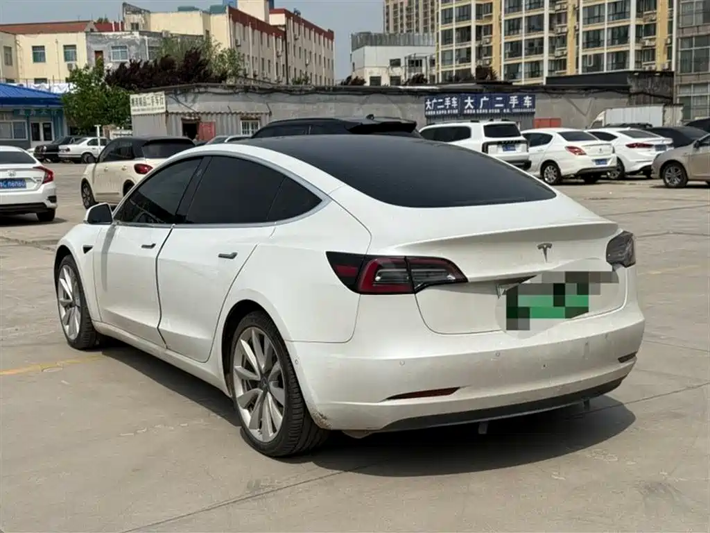 TESLA MODEL 3 (IMPORTED)