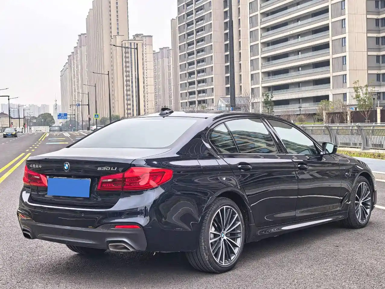 BMW 5 Series 2019 Facelift 530Li Leading M Sport Package фото 4