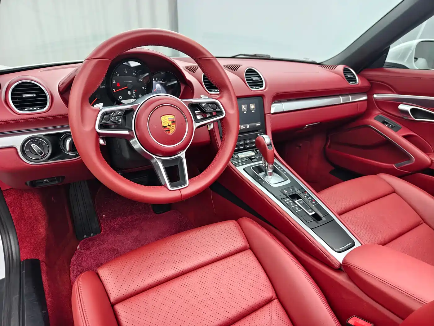 Porsche 718 2018 Boxster 2.0T фото 5