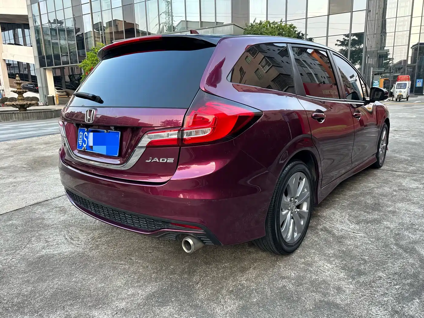Honda Jade 2018 2017 1.8L Automatic Comfort Edition 5-seater