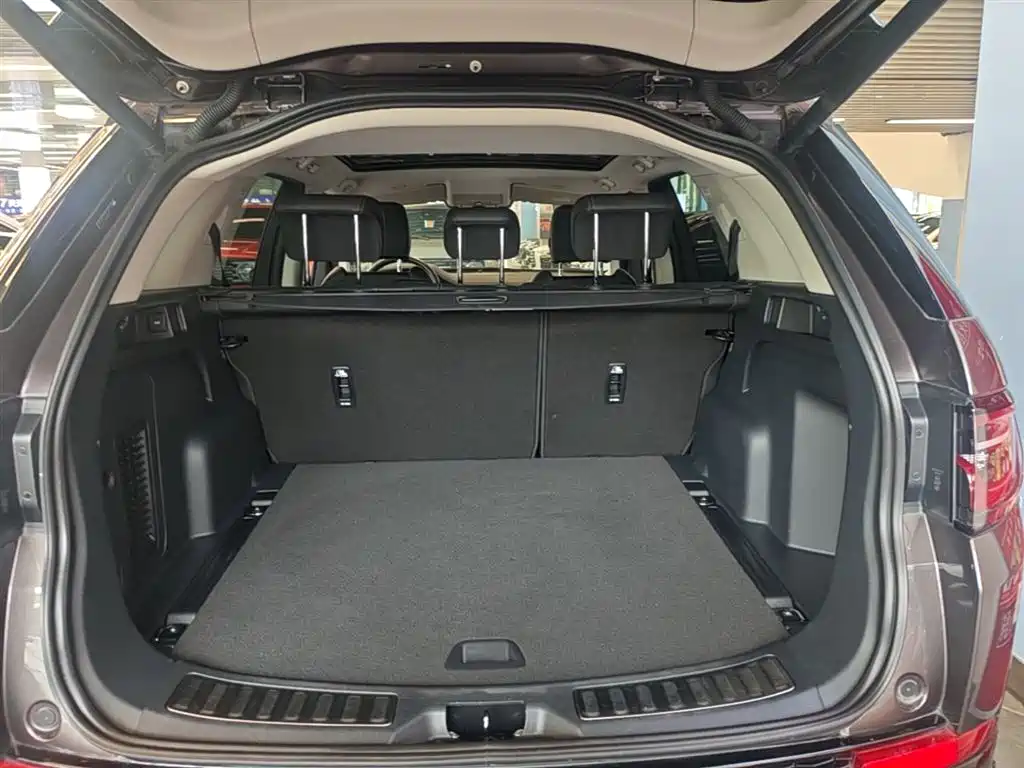 Land Rover Discovery Sport 2023 249PS R-Dynamic S Performance Version фото 19