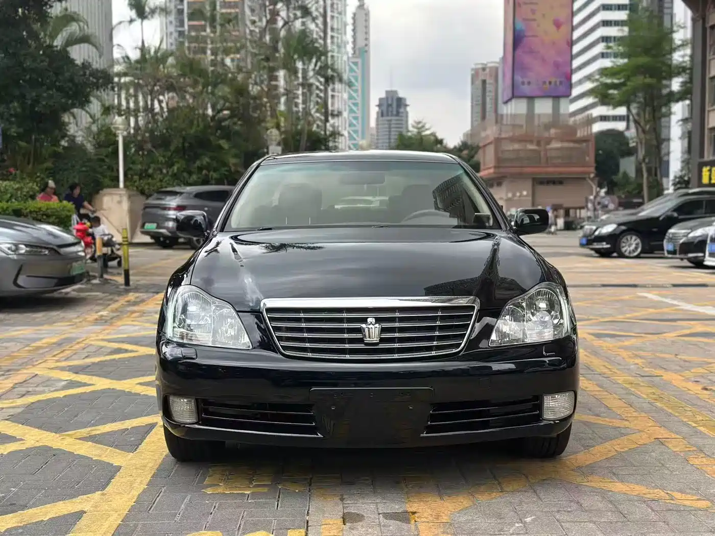 Toyota Crown 2006 2.5L Royal Leather Edition фото 2
